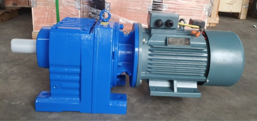 Ứng dụng động cơ giảm tốc tải nặng 3 pha