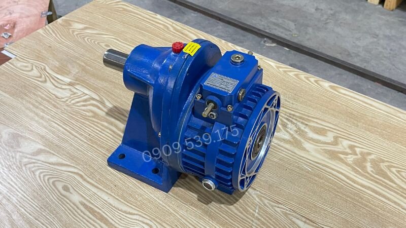 Hộp giảm tốc điều tốc cơ 2 cấp.