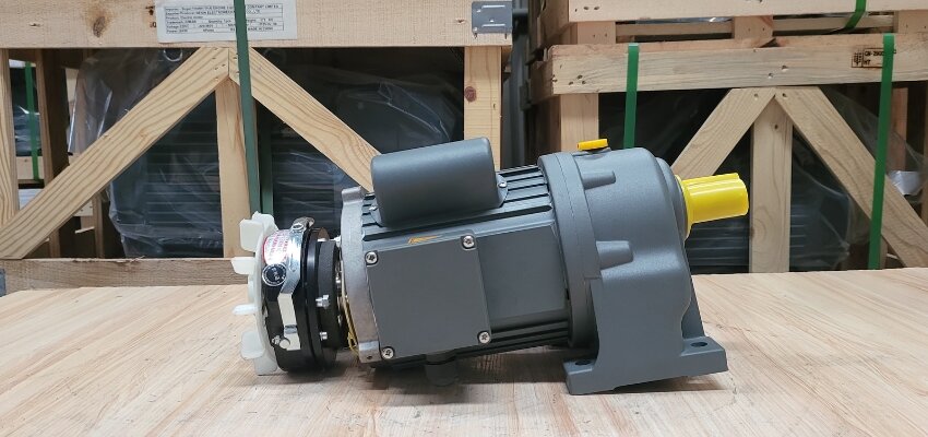 Động cơ giảm tốc thắng từ dưới 1.1kW là gì?