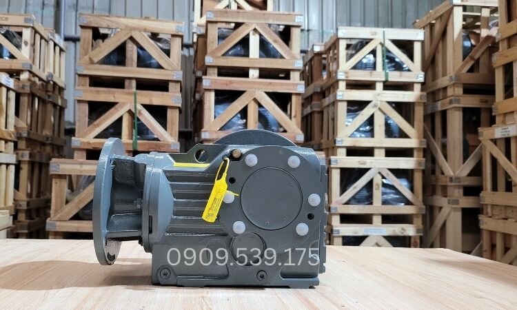 Hộp giảm tốc trục vuông góc K