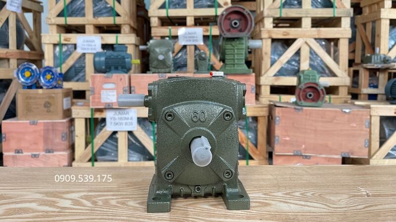 Nên dùng dầu hay mỡ cho hộp giảm tốc để lựa chọn giải pháp phù hợp giúp hộp giảm tốc