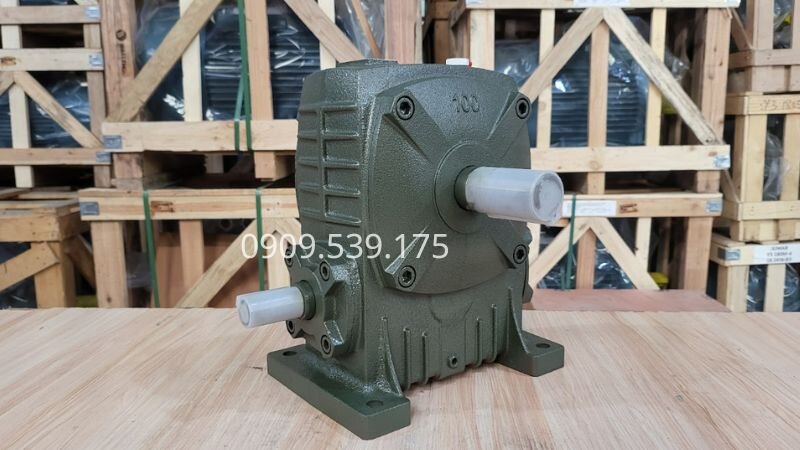 Phân tích kỹ thuật nhớt xe máy châm vào hộp giảm tốc được không trong thực tế vận hành